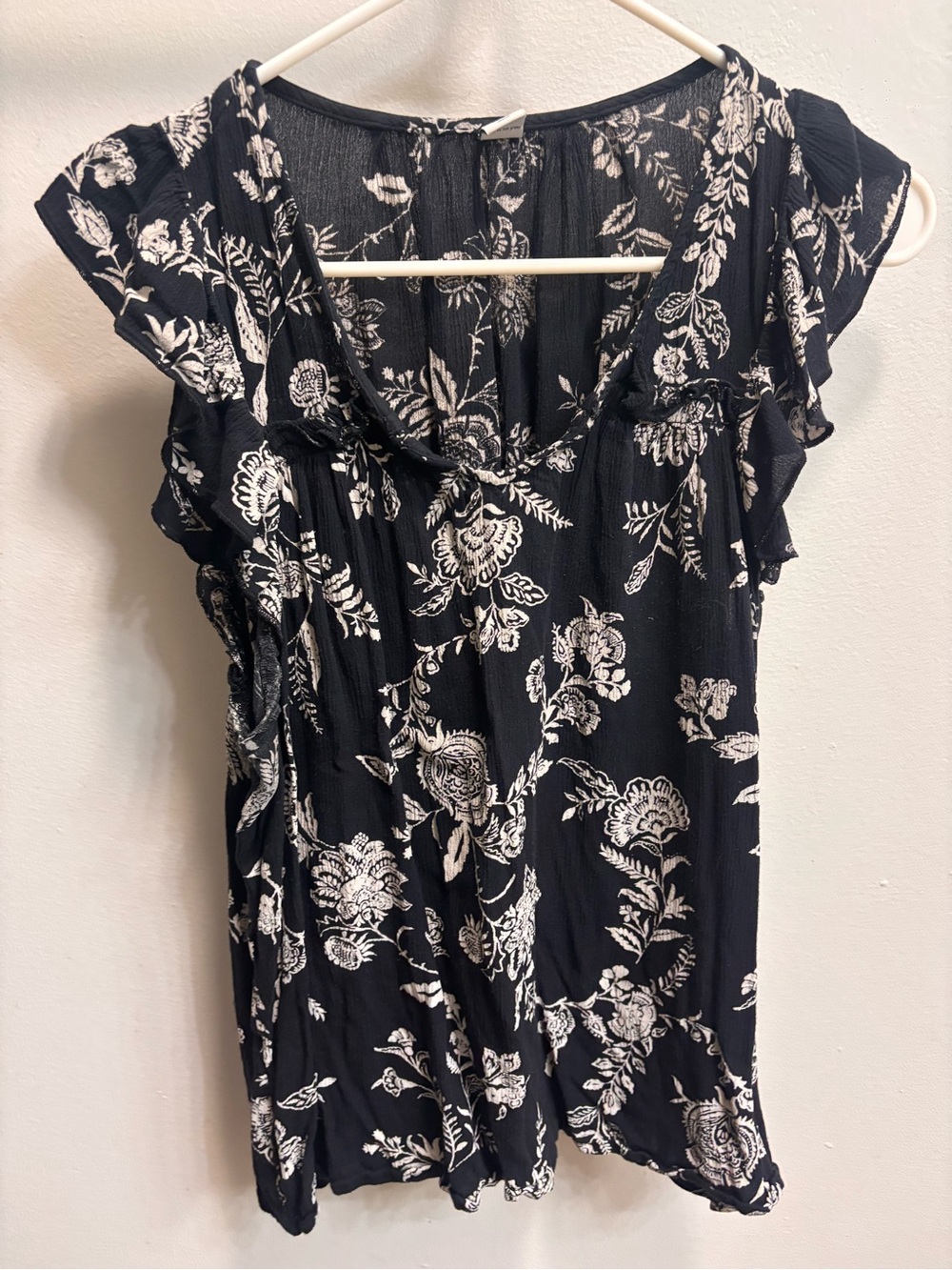 Old Navy Black Floral Women's Top